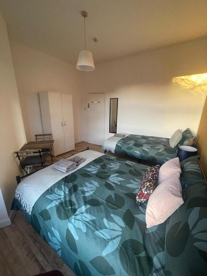 Contemporary Private Rooms Near Central London Bagian luar foto