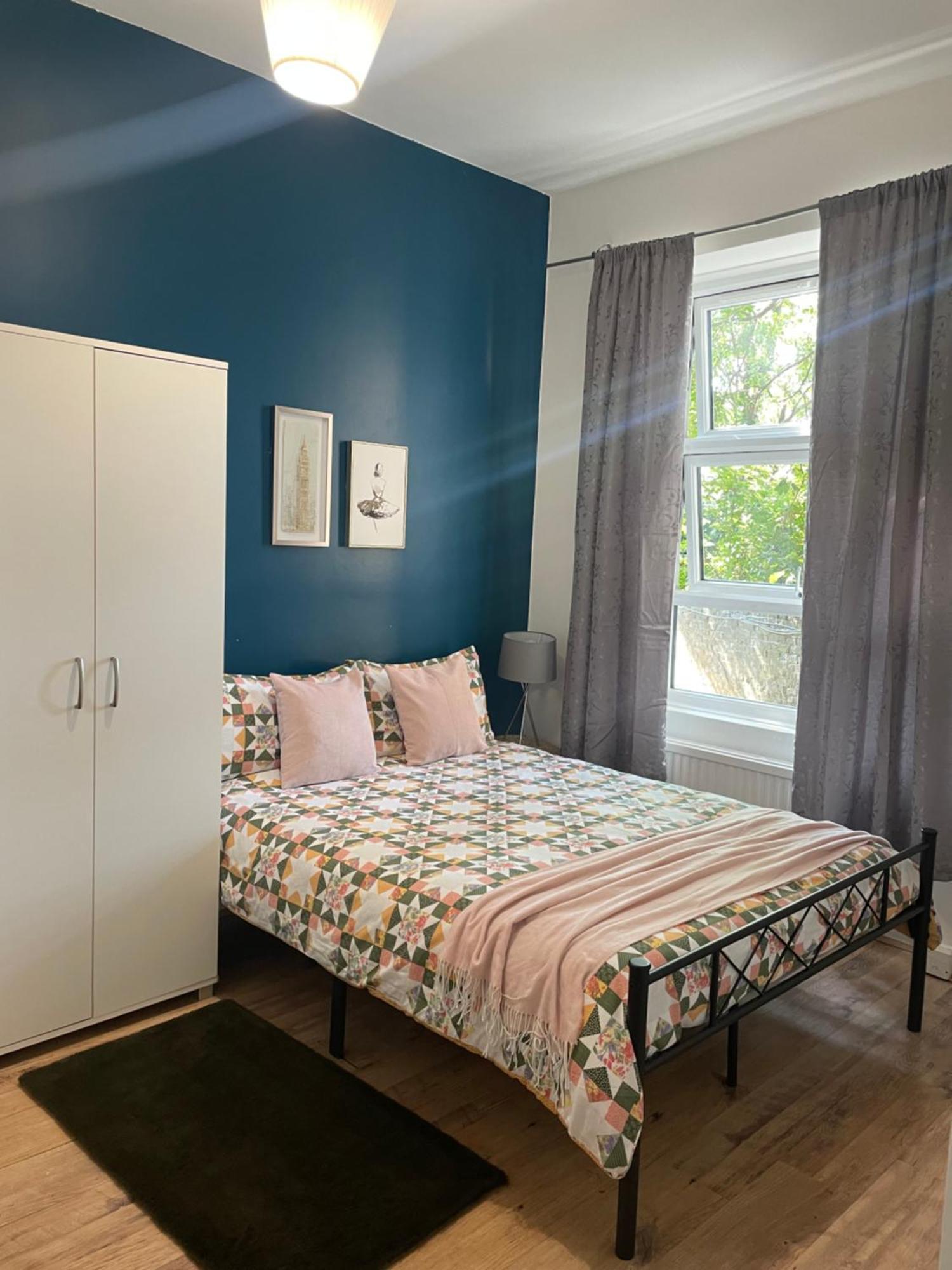 Contemporary Private Rooms Near Central London Bagian luar foto