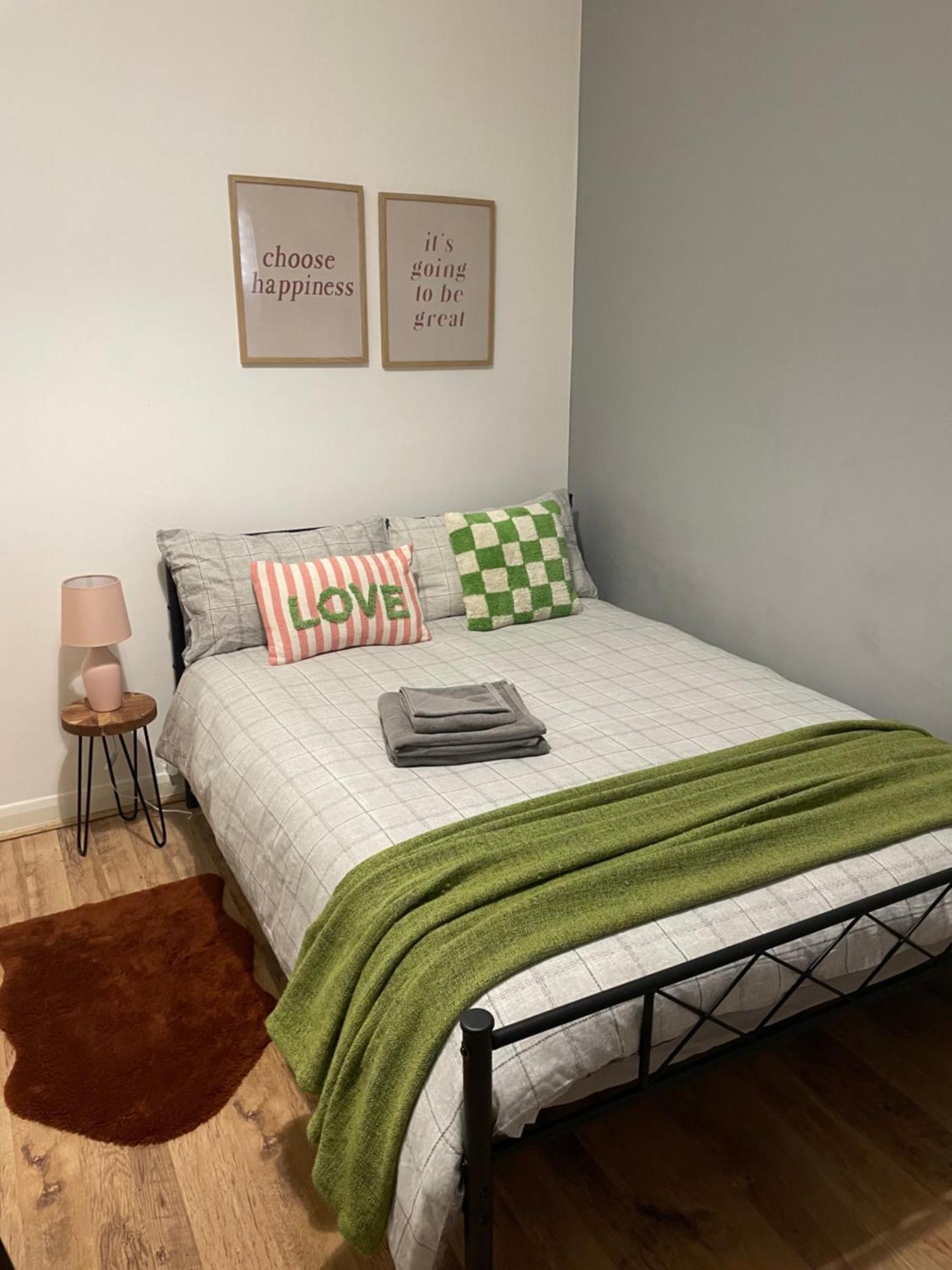 Contemporary Private Rooms Near Central London Bagian luar foto